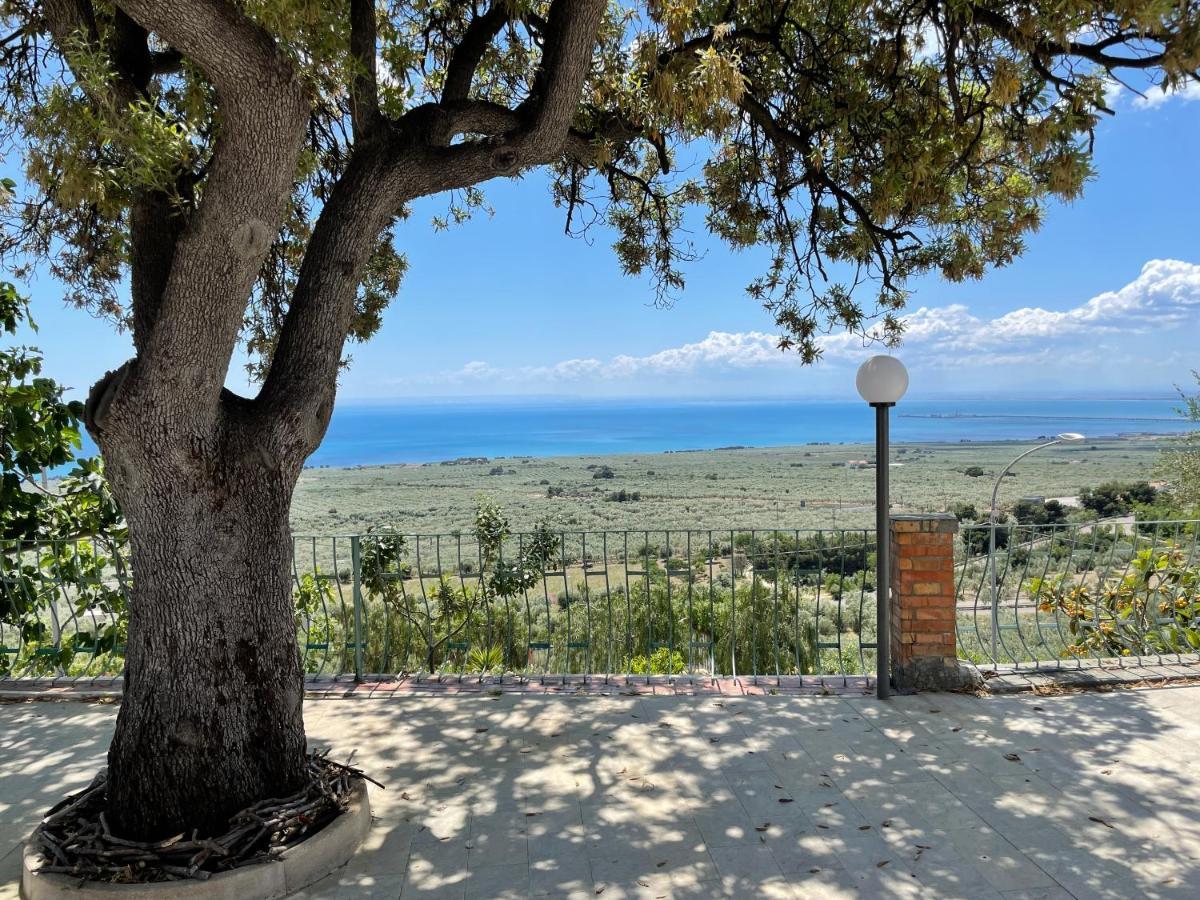 Villetta - Qui Dove Il Mare Luccica - Affitti Brevi Italia Monte Sant'Angelo Eksteriør billede
